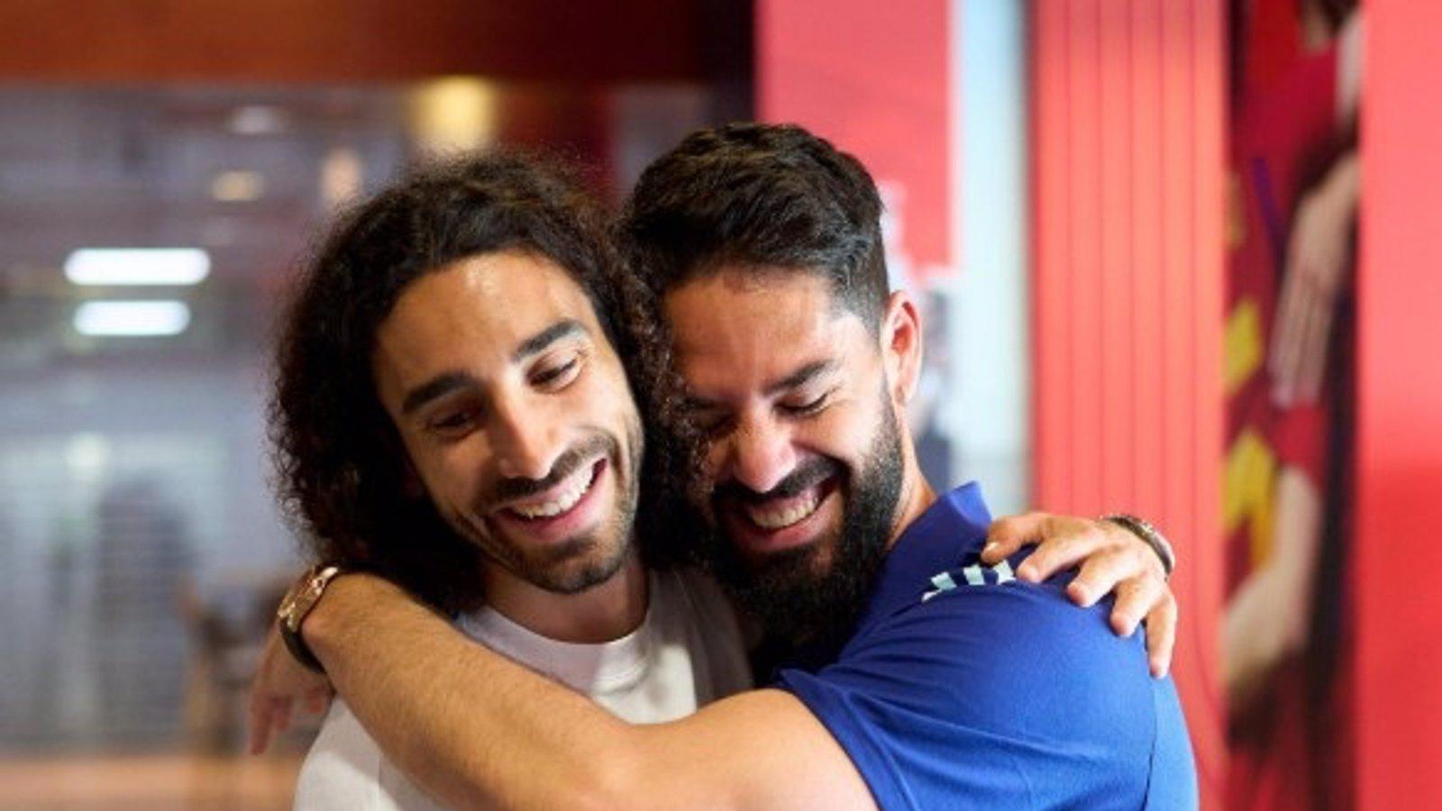 Cucurella e Isco se unen a la concentración de la selección española