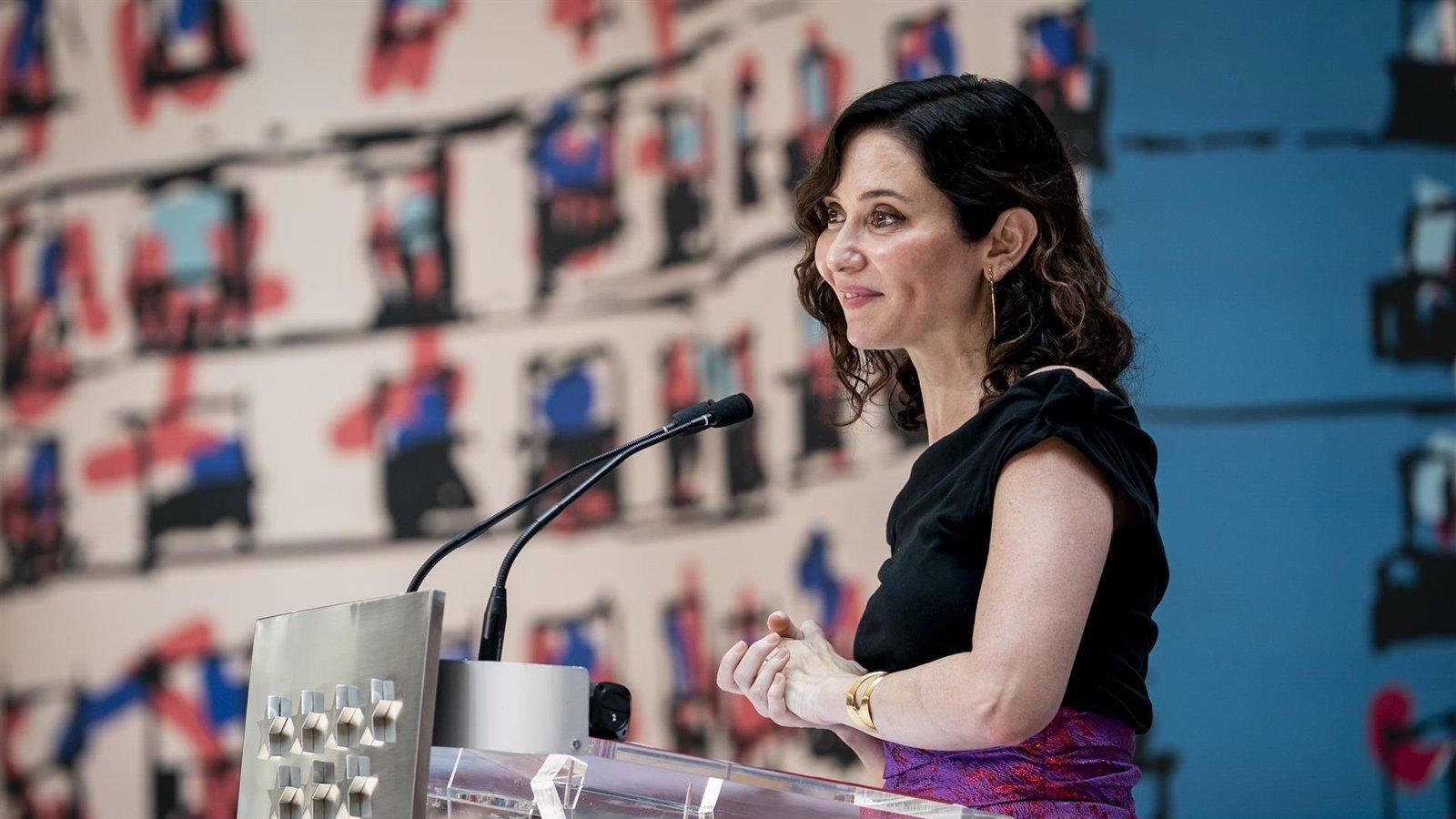 Ayuso reivindica a Madrid como una “aldea gala” de la libertad frente al intervencionismo y el nacionalismo