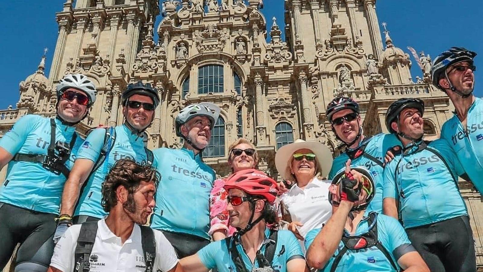 Un grupo de ciclistas irá desde Madrid a Hondarribia en menos de 100 horas