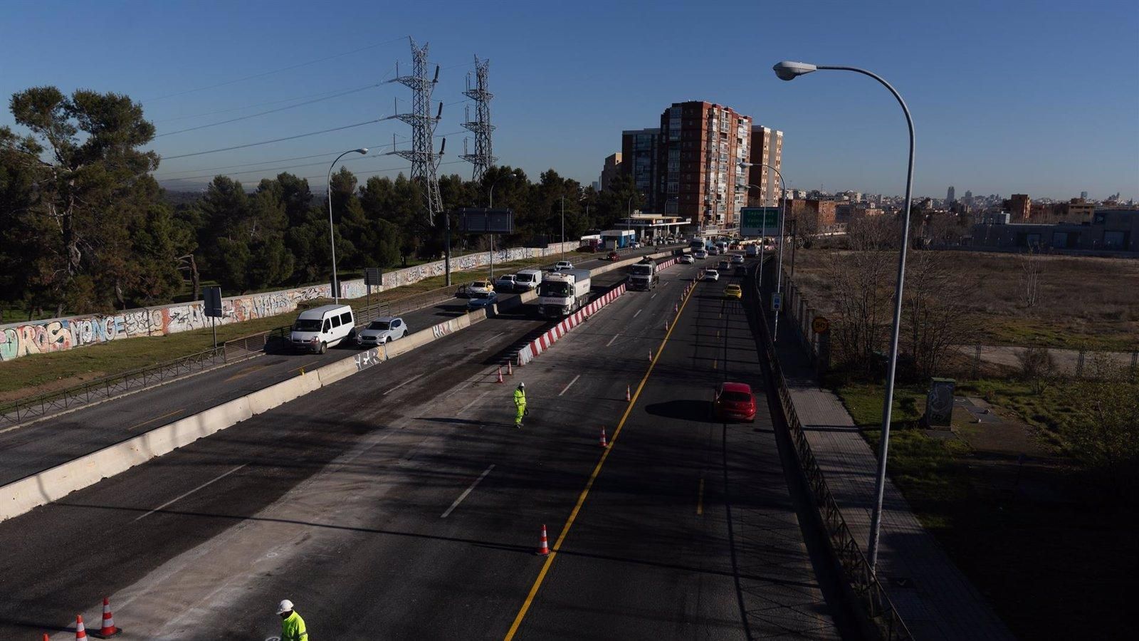 Nuevo desvío de cuatro carriles en la A-5 por las obras del paso inferior hacia Boadilla