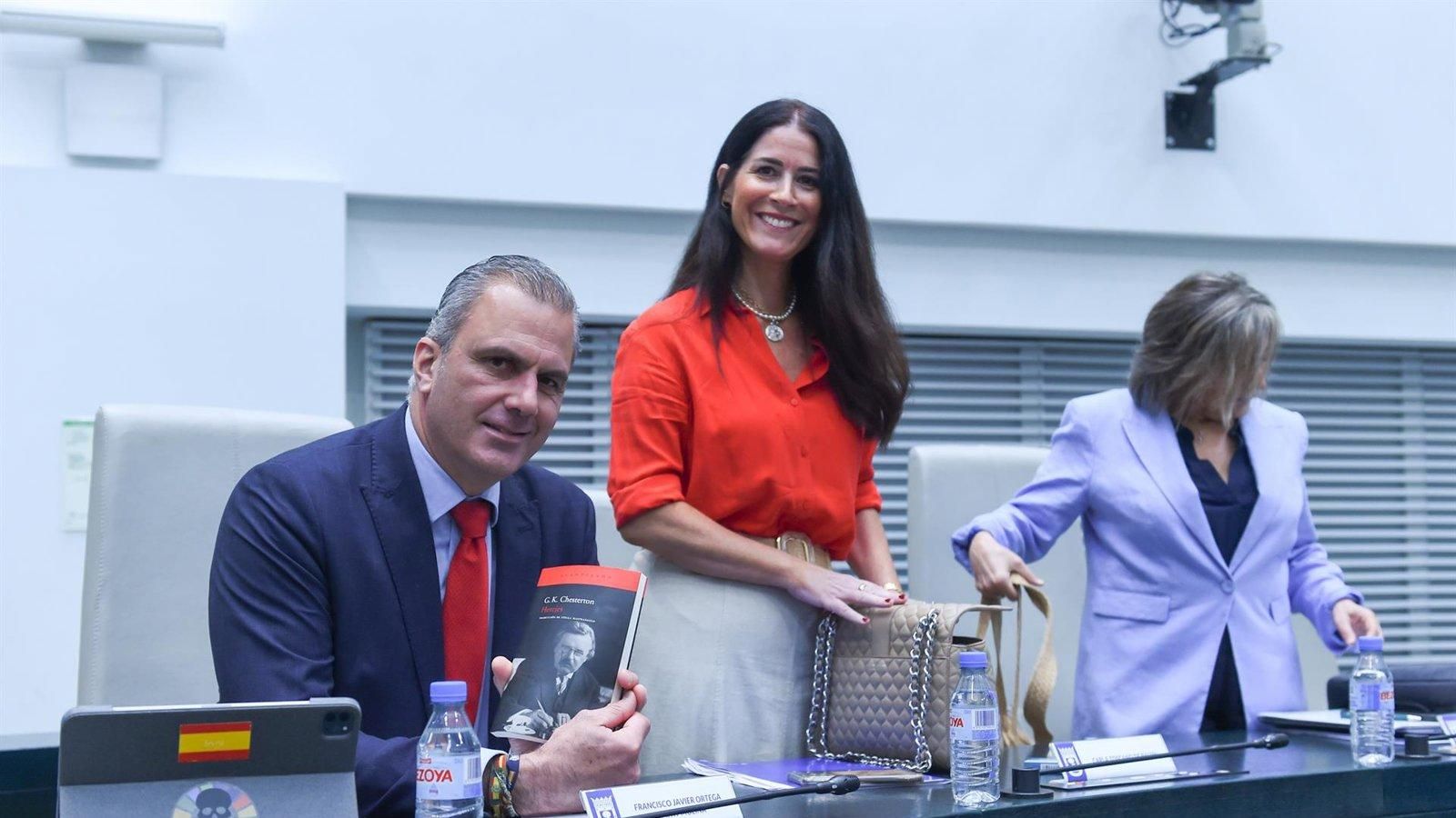 Ortega Smith seguirá como portavoz de Vox en el Ayuntamiento de Madrid mientras recurre su expulsión