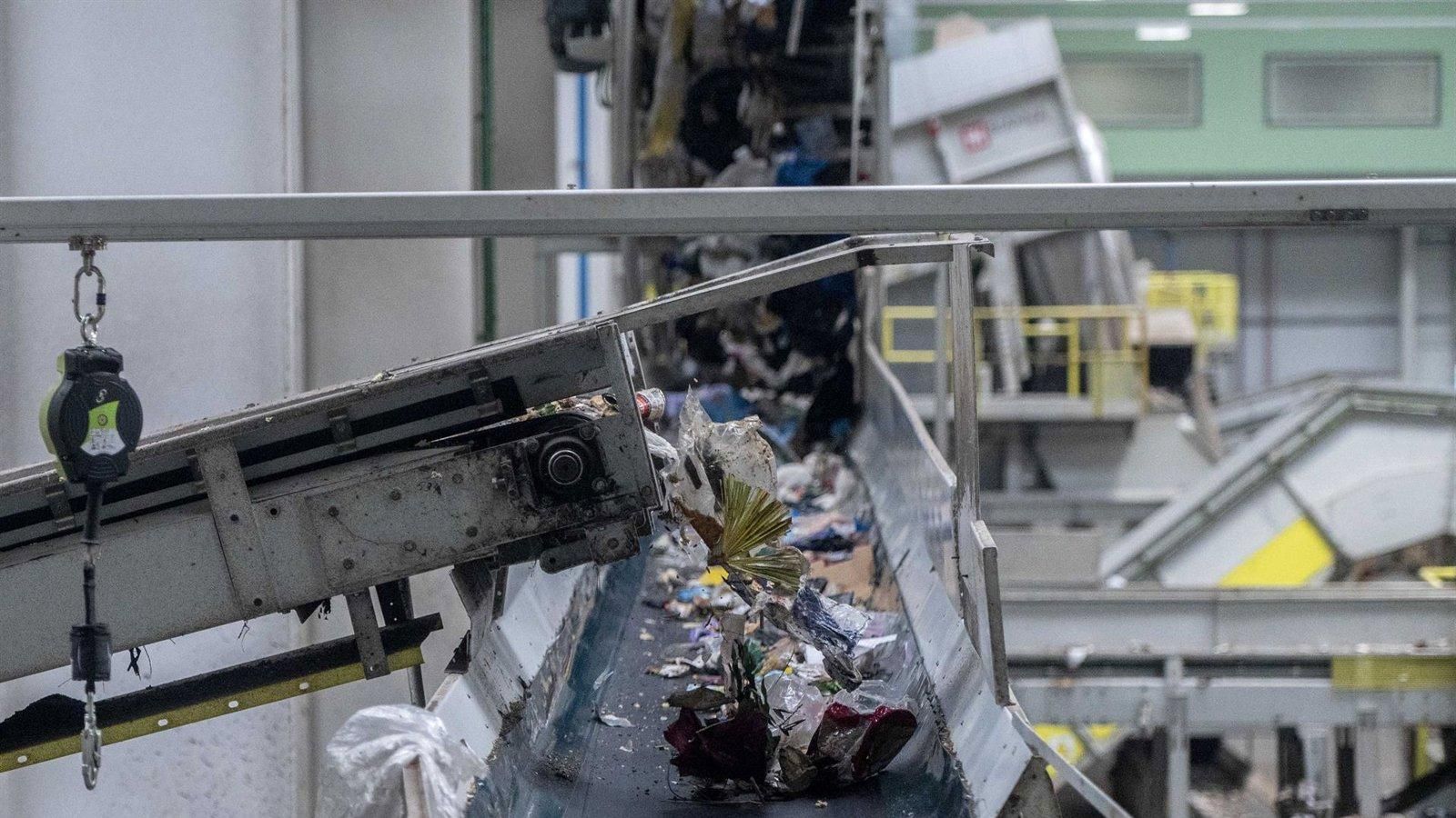 Confirman que la bebé encontrada muerta en diciembre en Loeches nació viva y fue arrojada a un contenedor en Vallecas