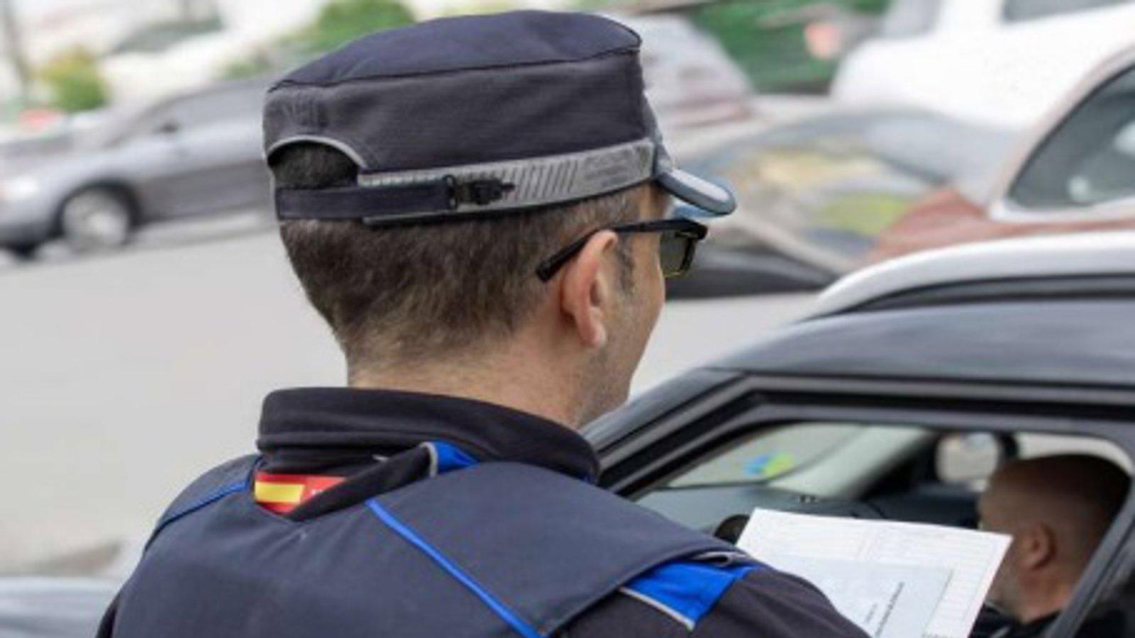 Detenido en Latina por huir con objetos robados en el maletero del coche