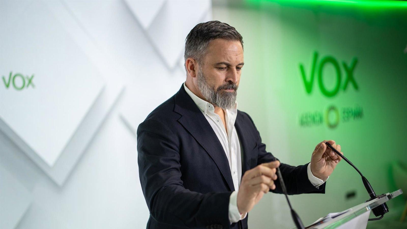 Abascal exige deportaciones para los inmigrantes legales con delitos