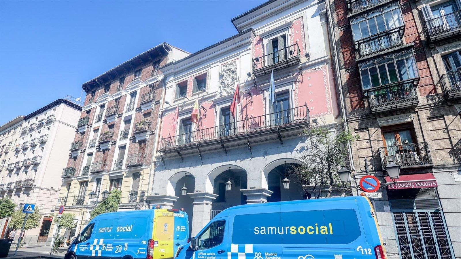 El Ayuntamiento mantiene abierto todo agosto el refugio contra el calor para personas sin hogar