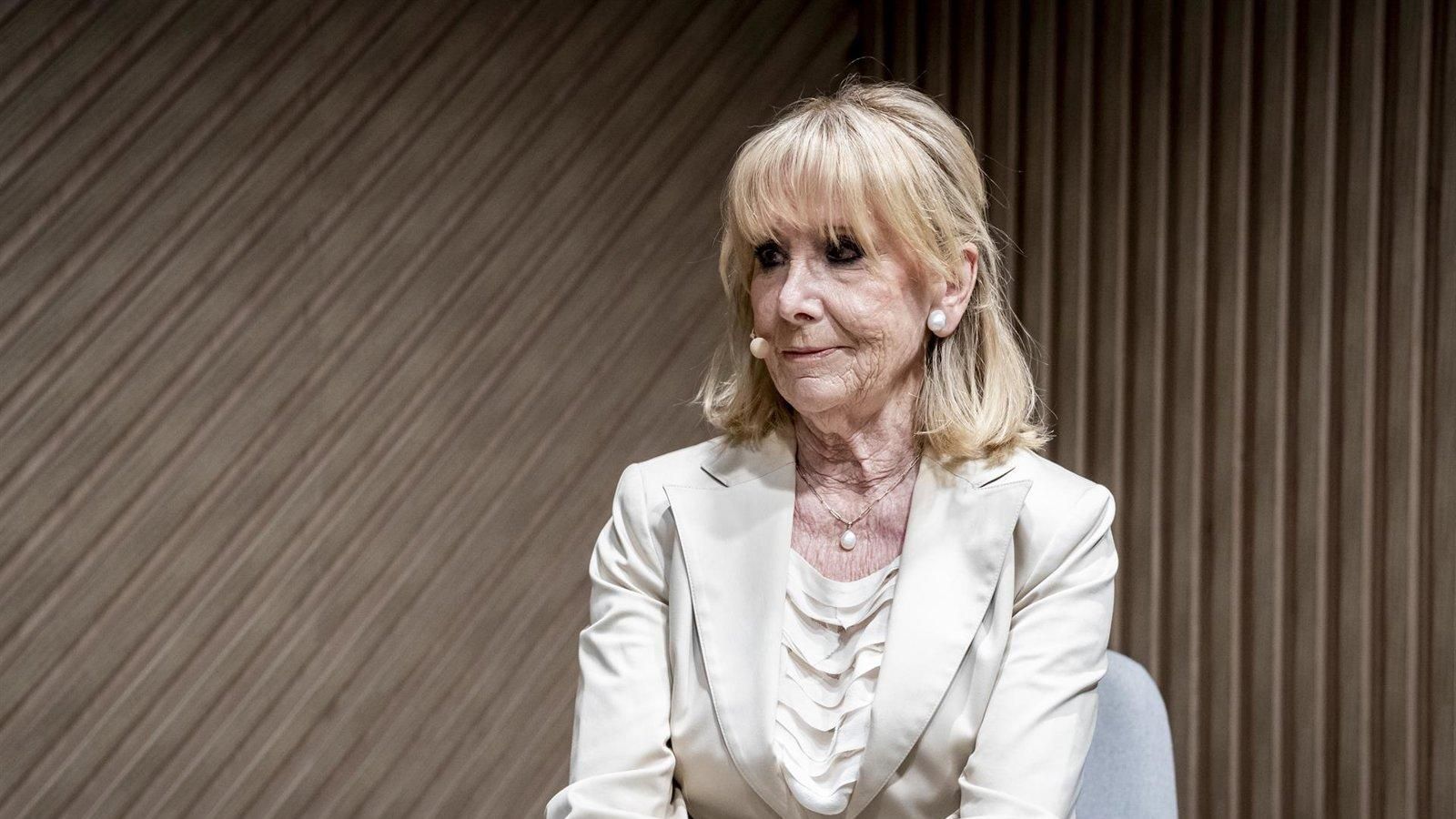 Esperanza Aguirre acusa a Montoro de creerse inmune y lo señala por la filtración de su renta en 2015