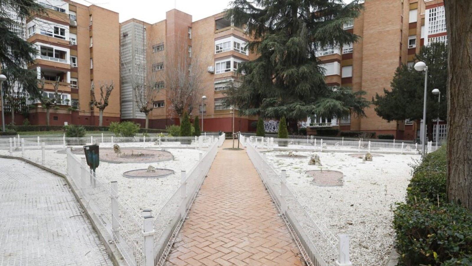 Usera invertirá 845.000 euros del Plan Sures en renovar espacios interbloques de Orcasitas