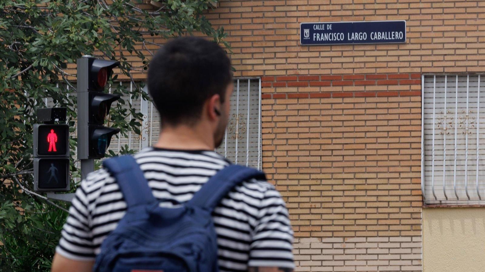 El Supremo anula la retirada de los nombres de Largo Caballero y Prieto del callejero madrileño