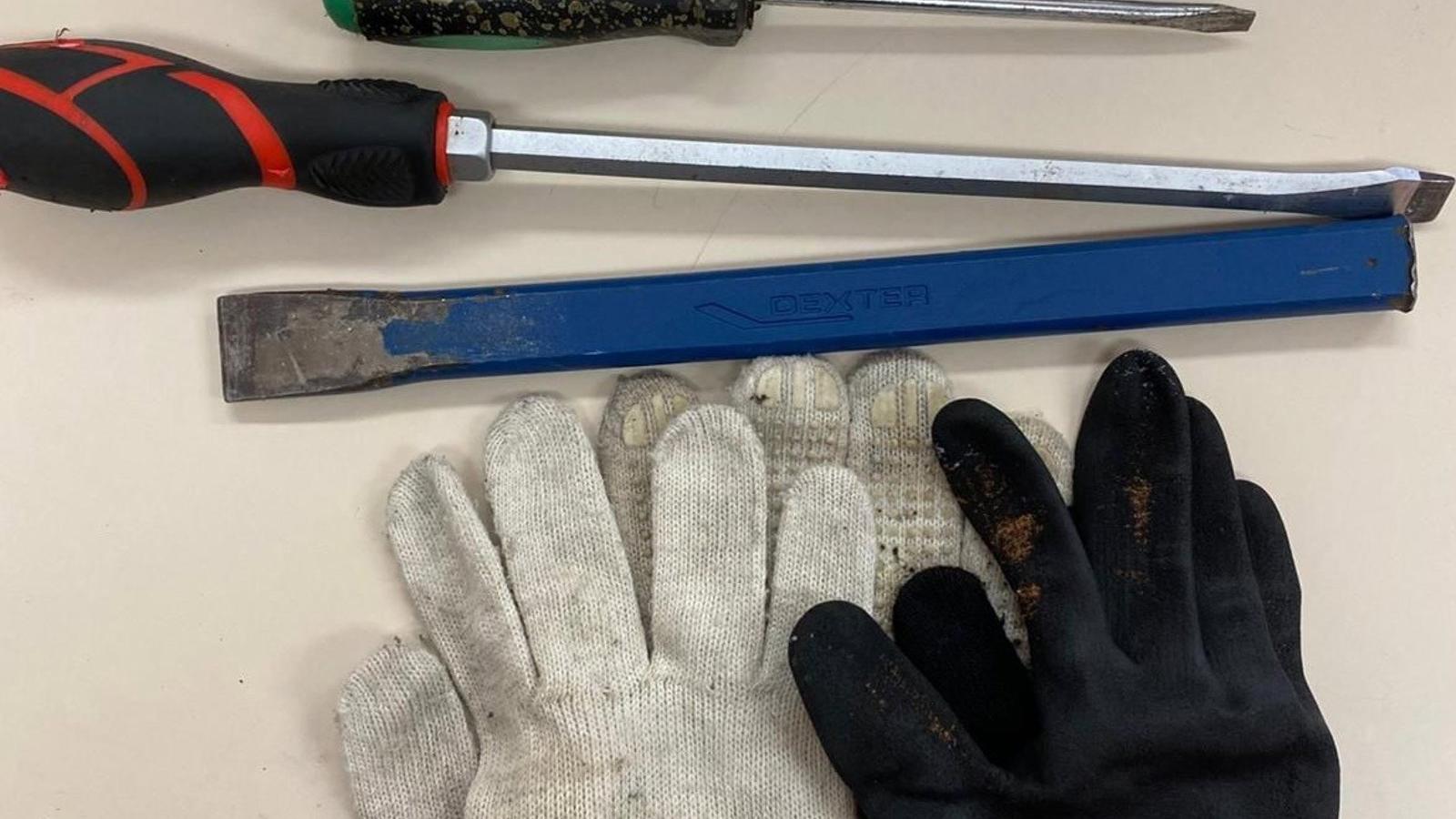 Cuatro detenidos por robar en viviendas de Fuenlabrada mediante el 'impresioning'