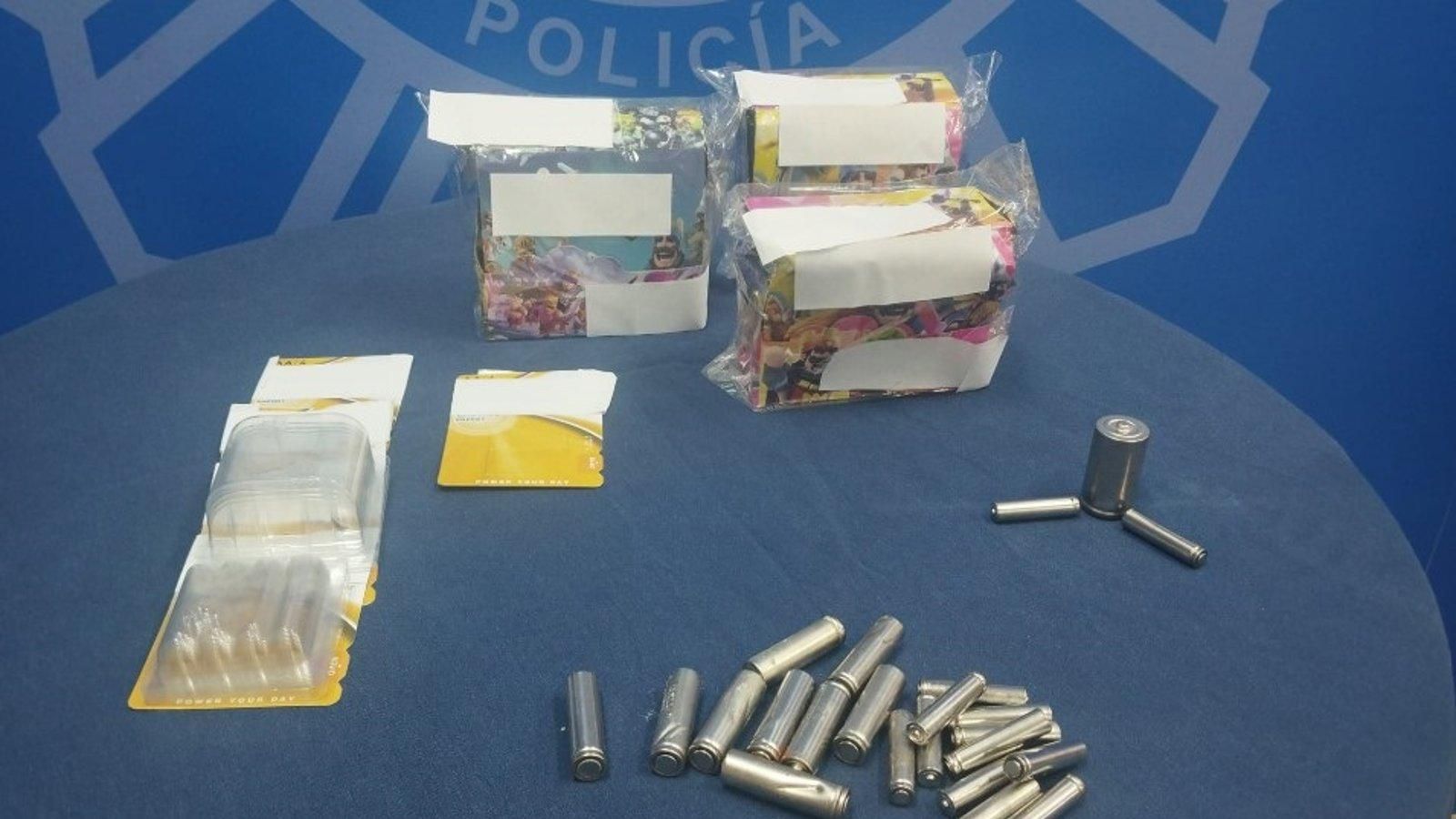 La Policía Nacional interviene 3,5 millones de pilas falsas en Cobo Calleja