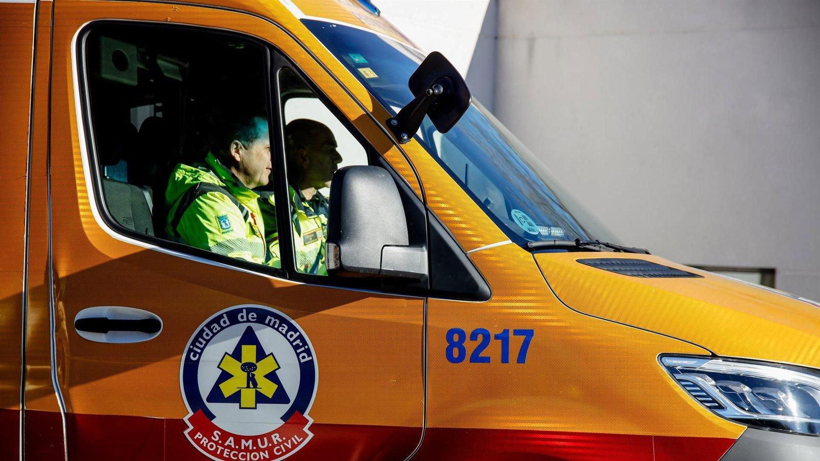 Dos heridos tras colisionar su coche con un autobús en Latina
