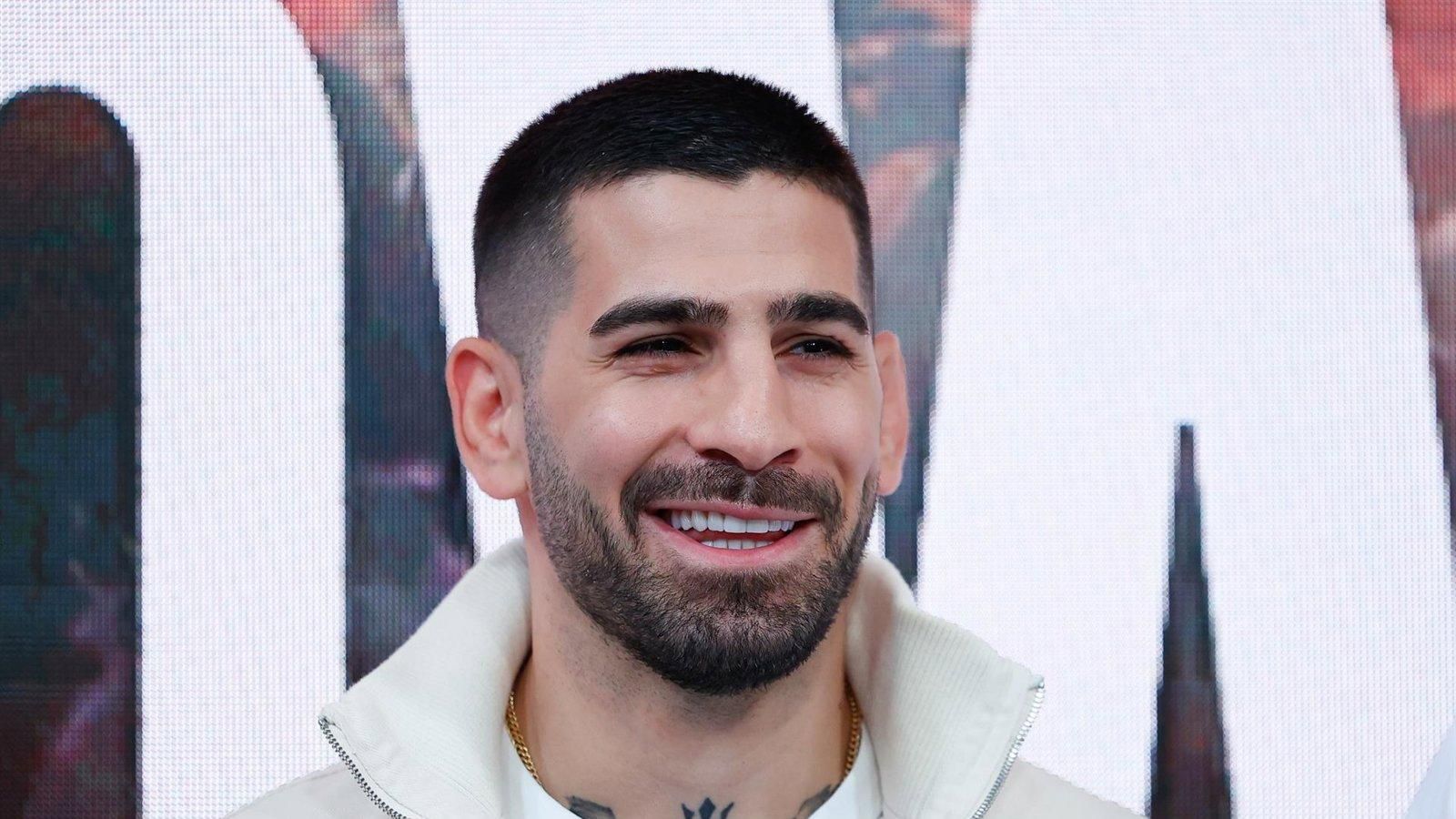 Ilia Topuria aspira a pelear por el cinturón del peso wélter en 2026 y se ve como "el mejor del mundo"