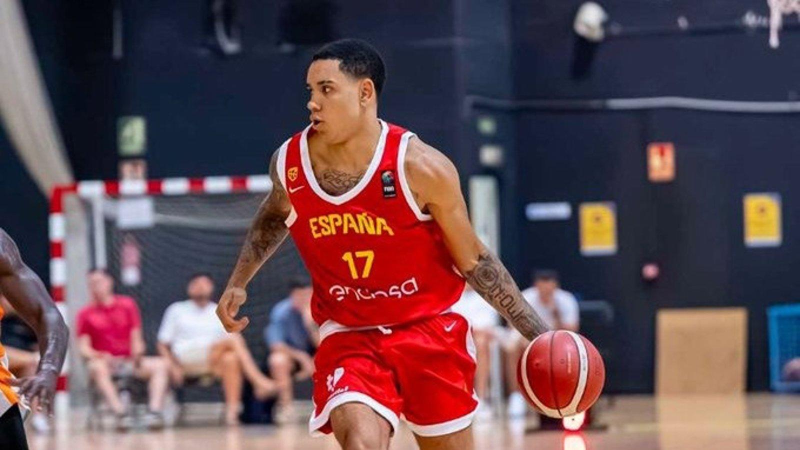 Isaac Nogués se incorpora a la concentración de España antes del doble duelo ante Francia