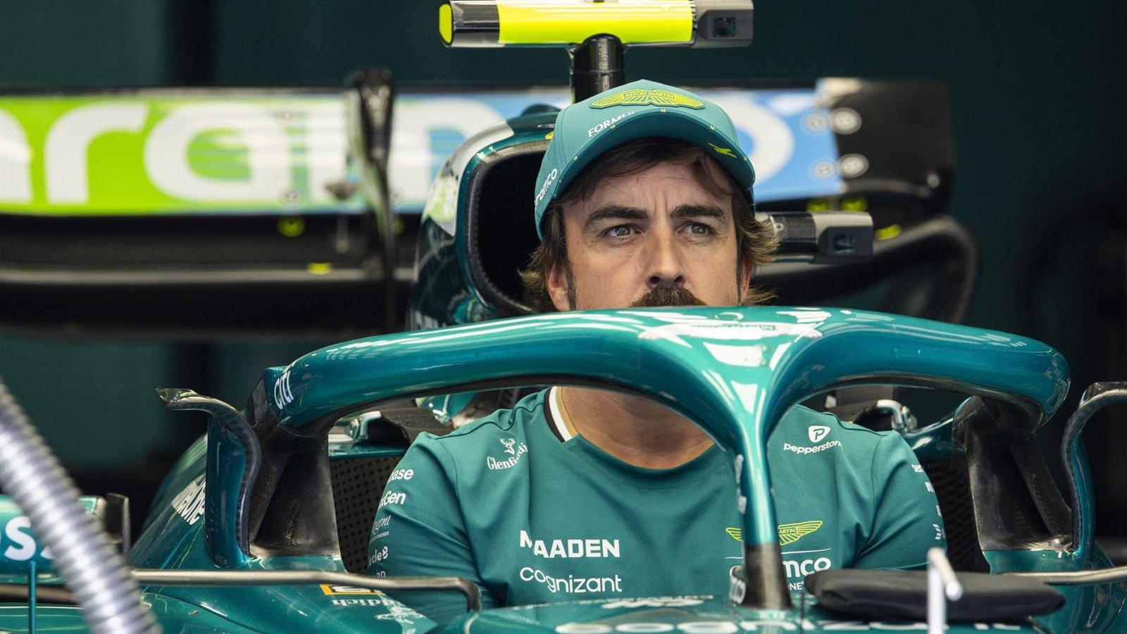 Fernando Alonso se pierde la FP1 por una lesión de espalda y es duda para el Gran Premio