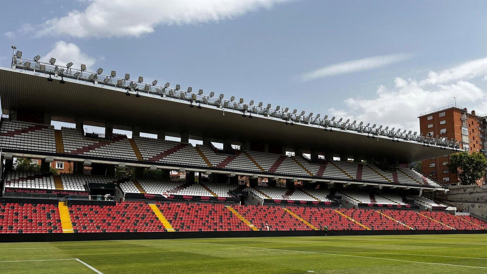 La Comunidad finaliza la primera fase de la reforma del Estadio de Vallecas antes del debut europeo del Rayo