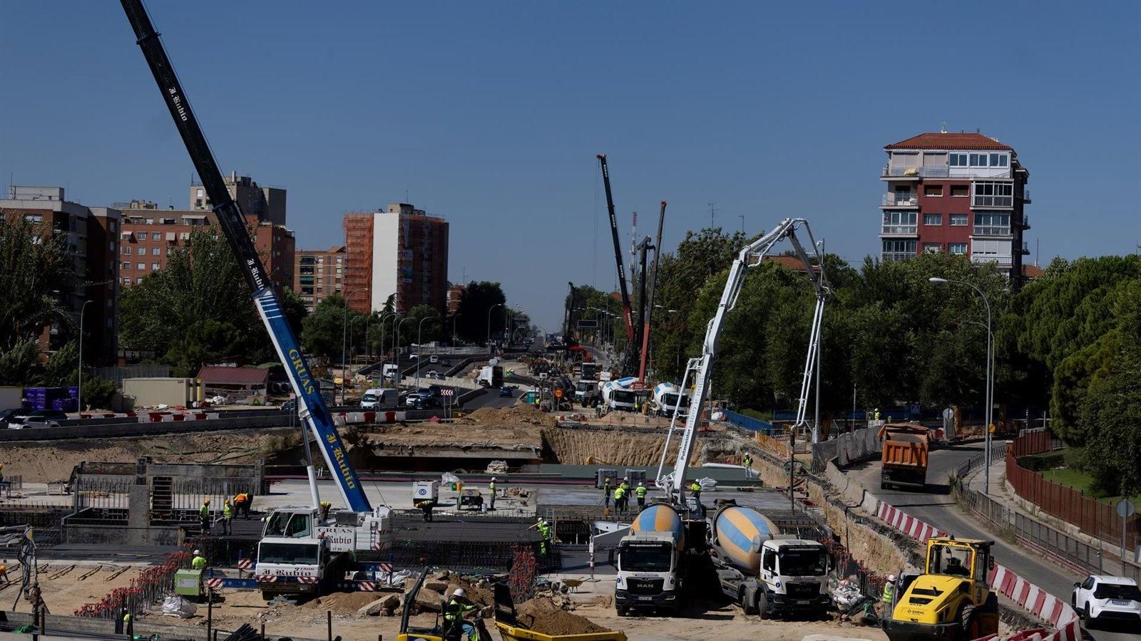 El Ayuntamiento de Madrid detendrá las obras en la calle cuando se superen los 38,5 grados