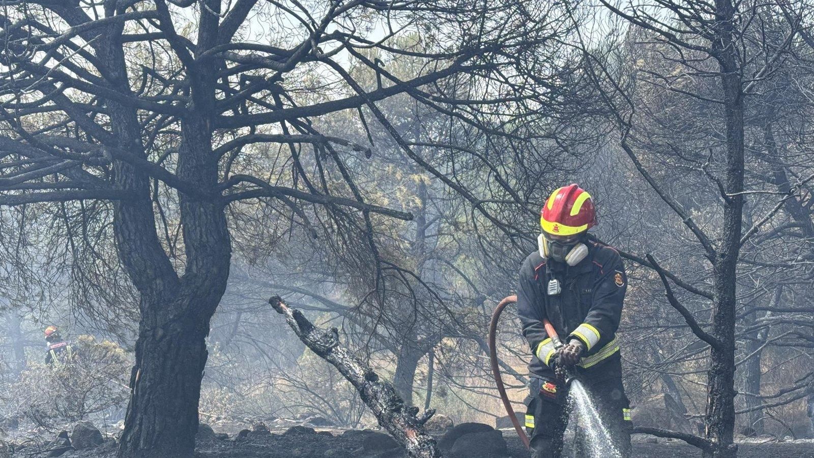 Controlado el incendio en la urbanización Las Marías de Torrelodones