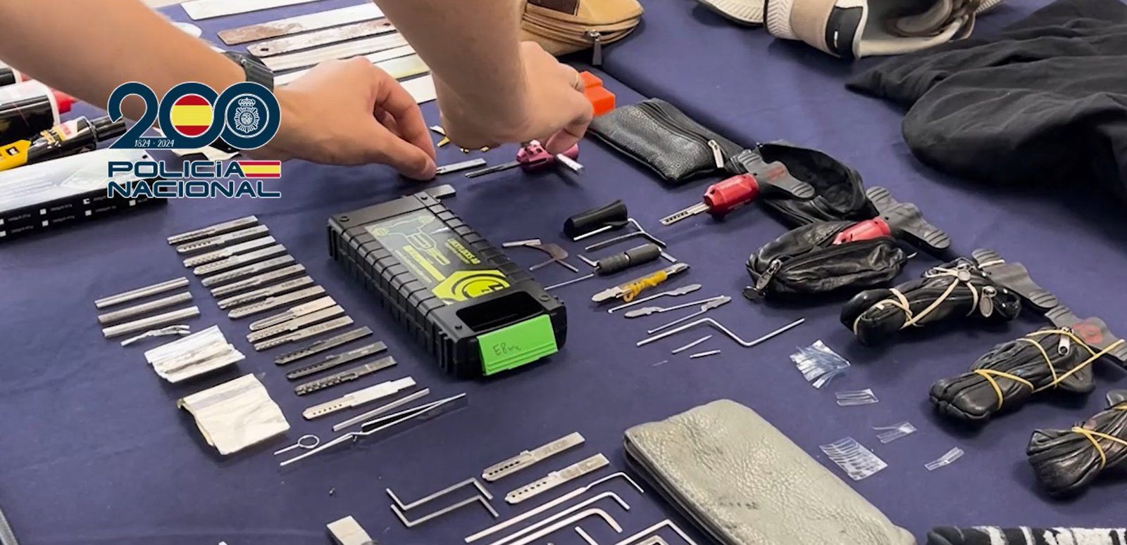 Detenida en Madrid una pareja por robar en viviendas con llaves maestras decodificadas