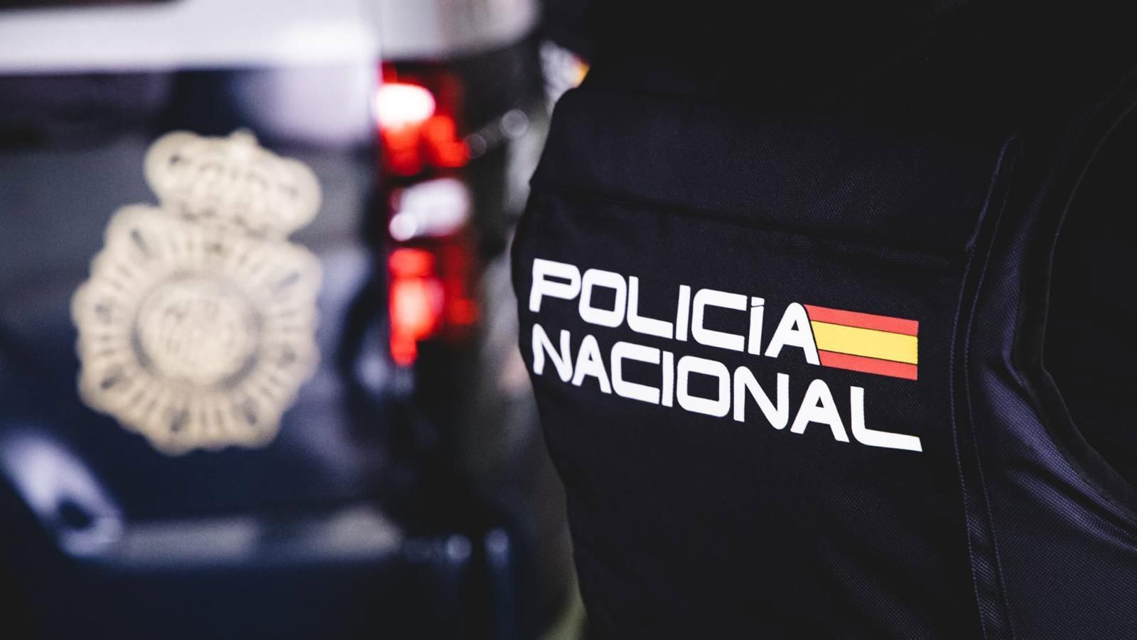 La Policía detiene a un hombre por intento de robo en una vivienda de Latina