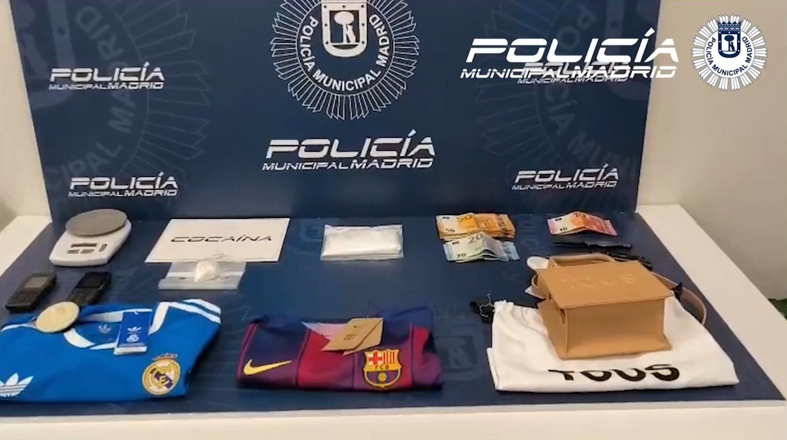 La policía detiene a dos responsables de un bar en Puente de Vallecas por tráfico de drogas