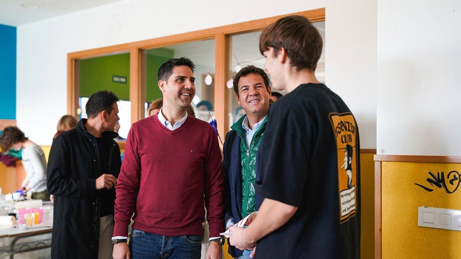 El consejero de Educación asegura un inicio de curso estable y con todas las plazas docentes cubiertas