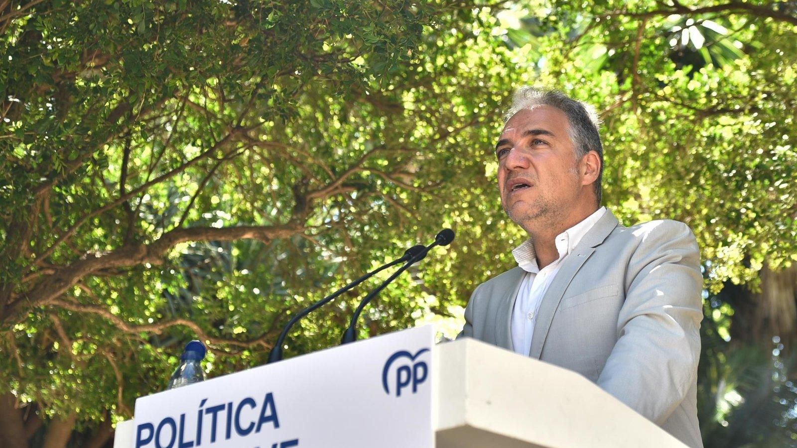 Bendodo acusa a la directora de la Protección Civil de "pirómana" por sus críticas a las comunidades del PP