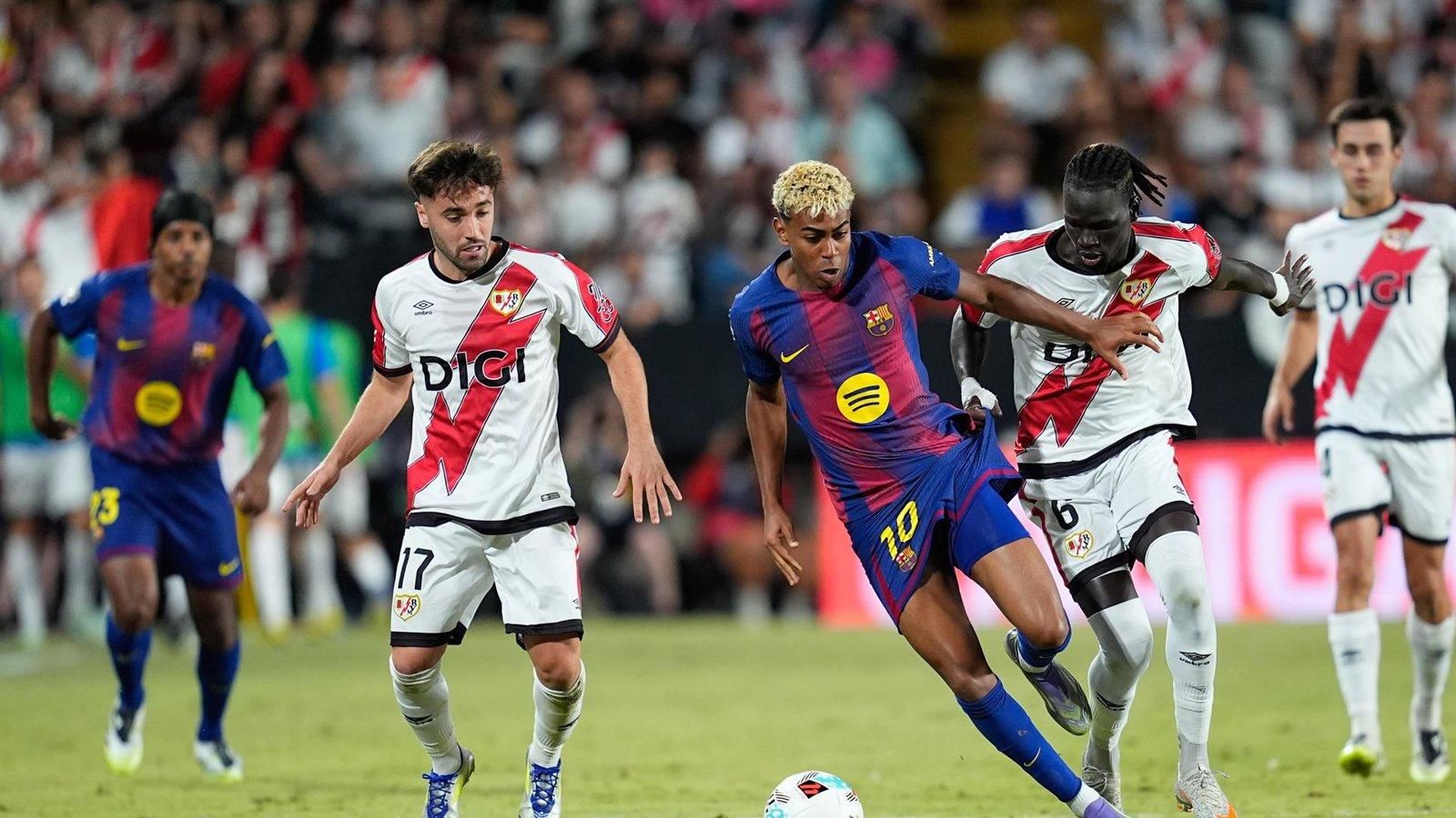 Mediapro investiga el fallo eléctrico que dejó sin VAR al Rayo-Barça en Vallecas