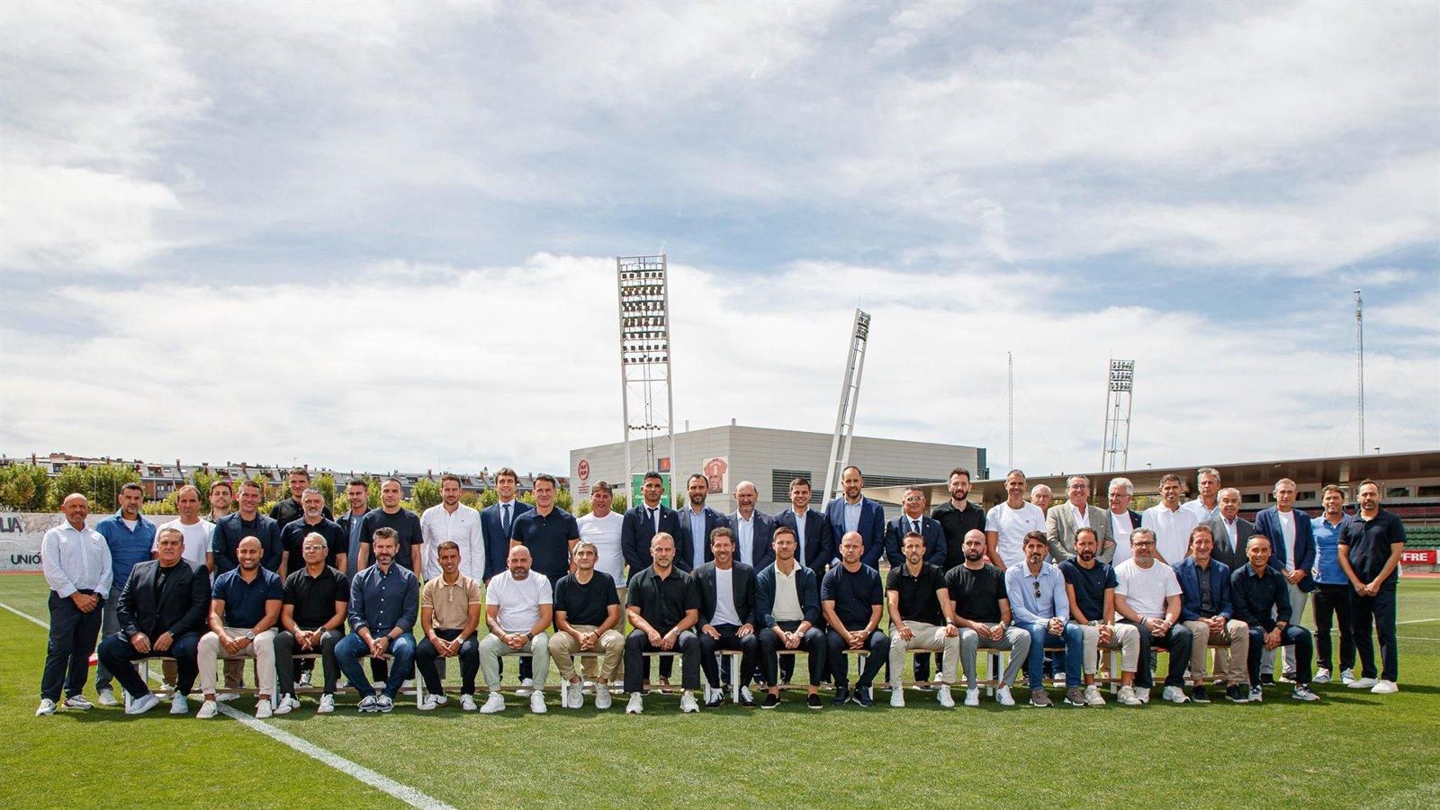 Los entrenadores de Primera y Segunda se reúnen en Las Rozas para reforzar su papel en el fútbol español