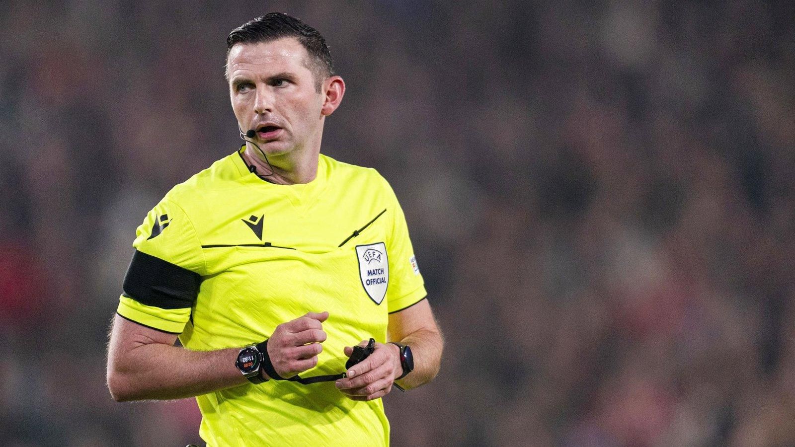 Michael Oliver dirigirá el encuentro de clasificación al Mundial entre Turquía y España
