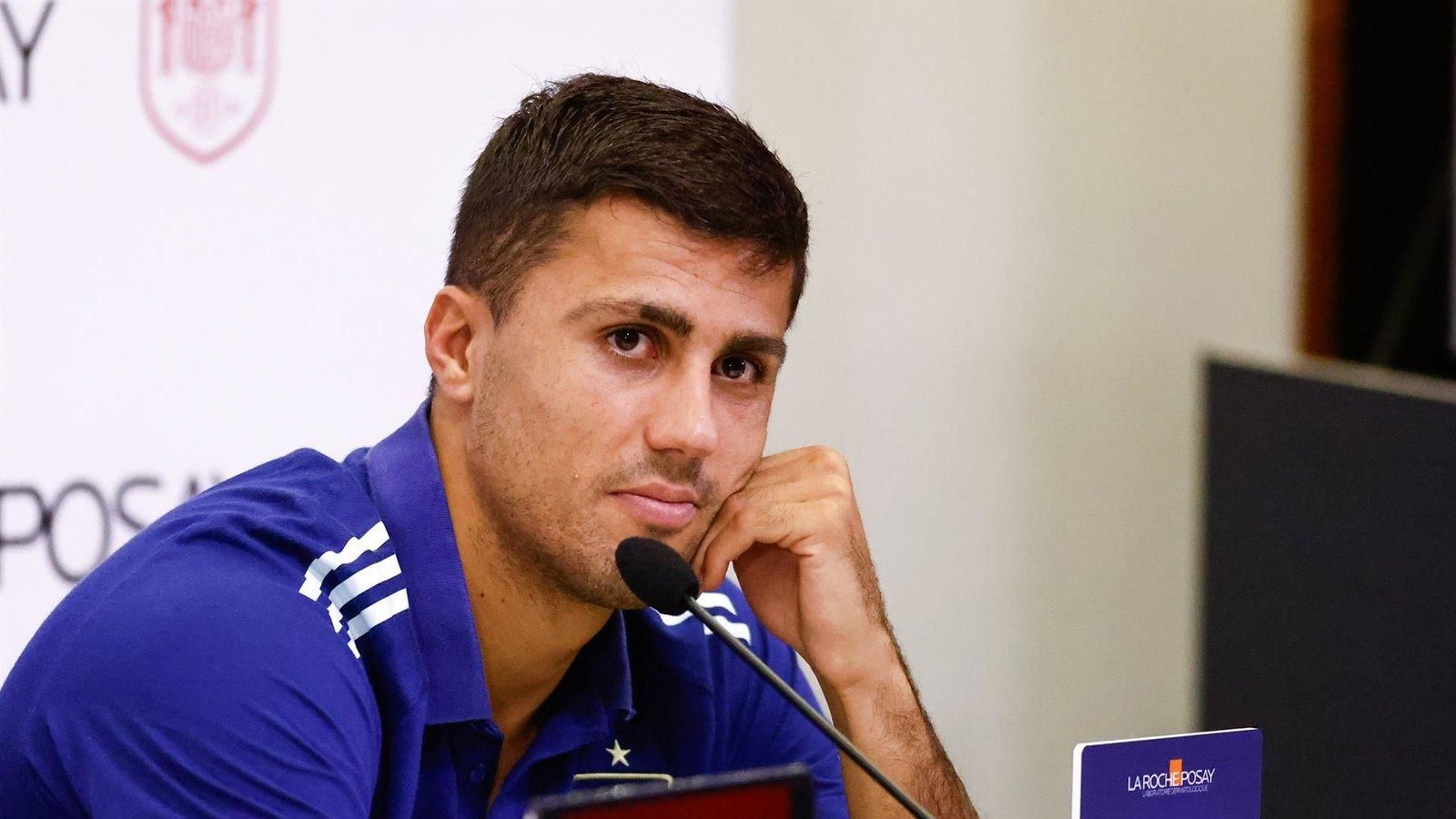 Rodri Hernández destaca la importancia del Balón de Oro en su carrera deportiva