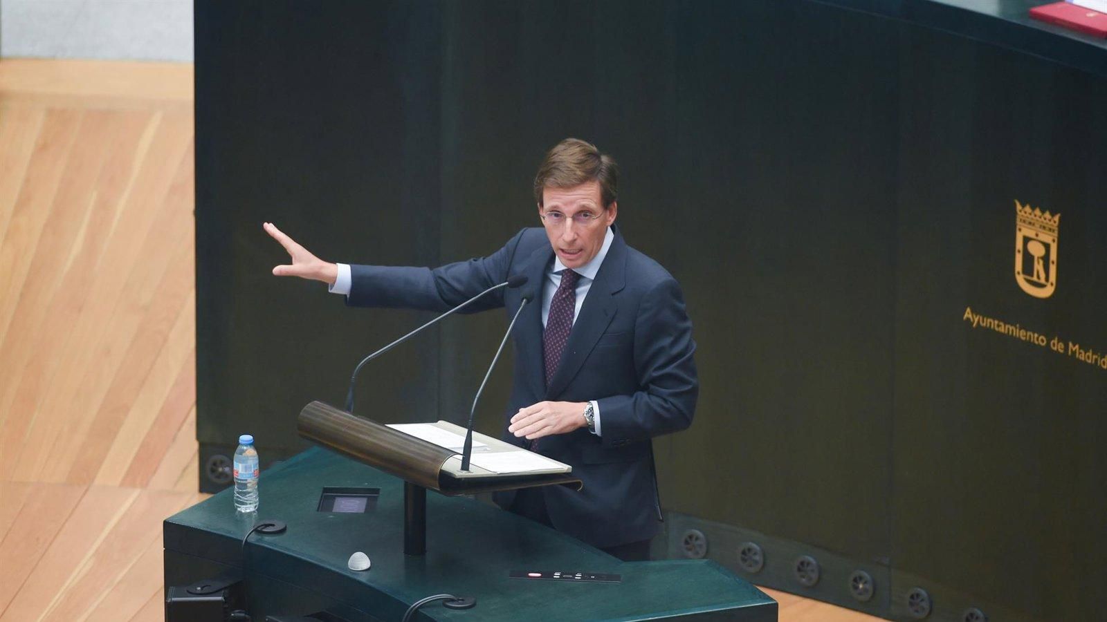 Almeida asegura que su futuro está en Madrid y defiende ir partido a partido