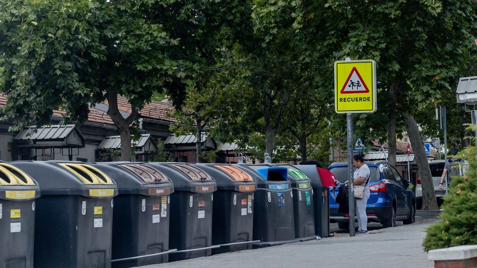 Almeida prepara nuevas medidas para mejorar la limpieza tras reconocer que ha empeorado