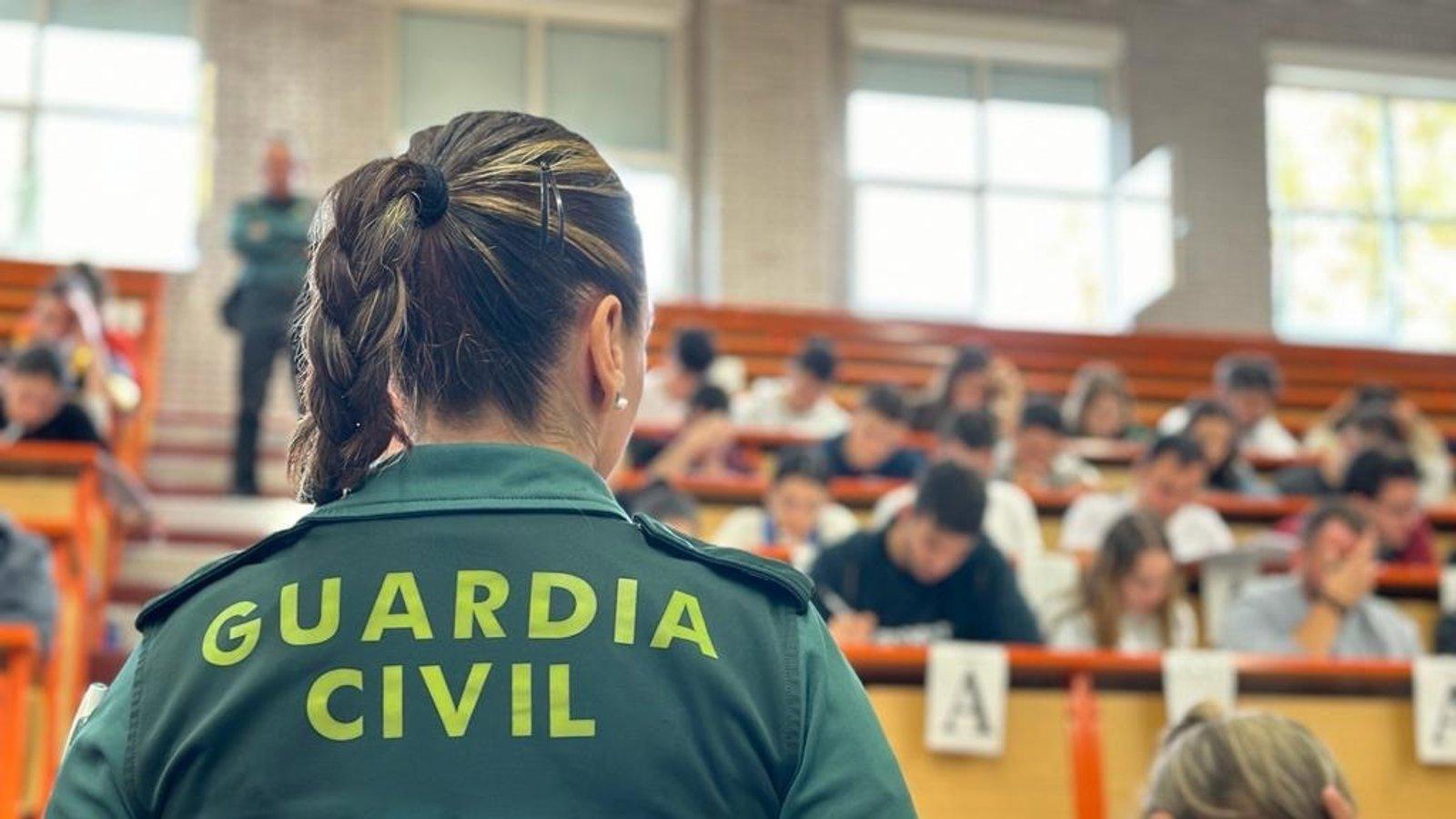 Más de 27.000 aspirantes opositan a la Guardia Civil