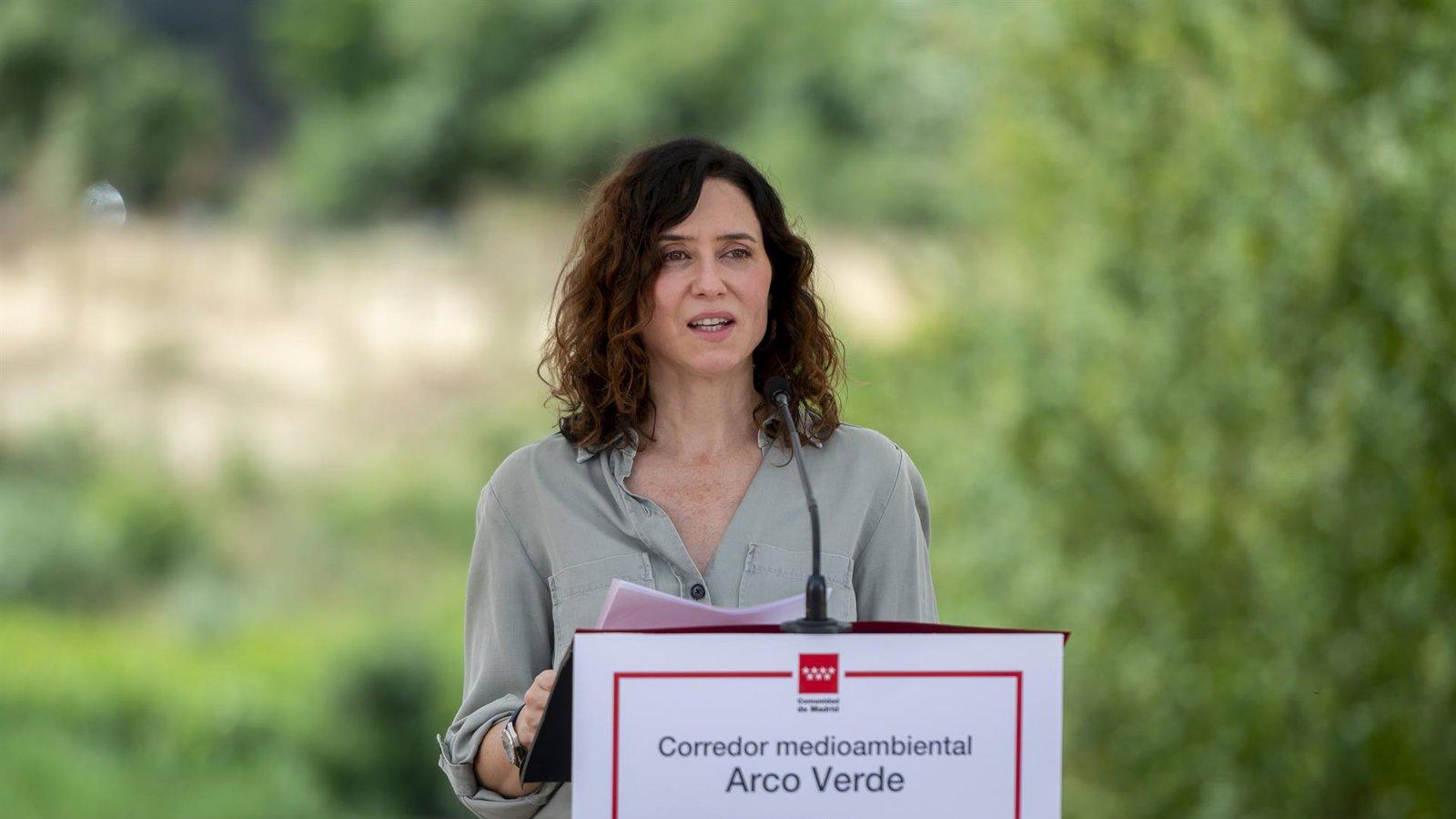 Ayuso acusa a Sánchez de alinearse con los terroristas tras sus medidas contra Israel