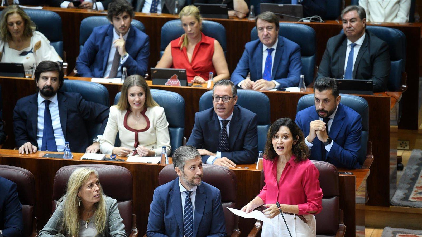 Ayuso defiende que la Justicia ha archivado 92 denuncias por la gestión en residencias durante la pandemia