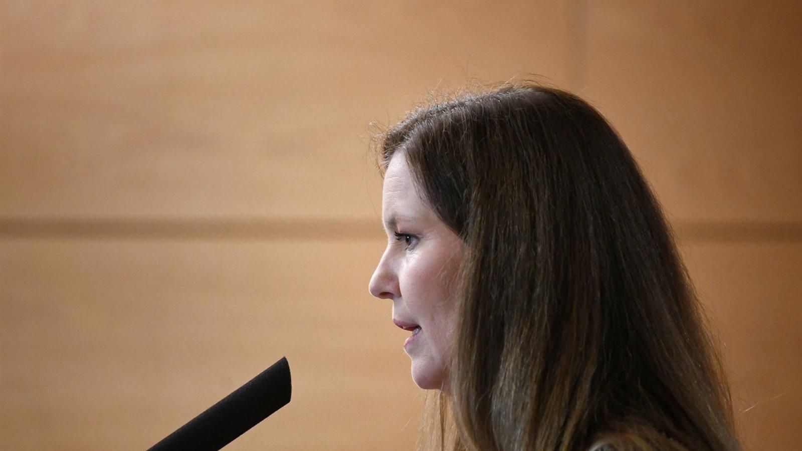 Dávila denuncia que las pulseras antimaltrato fallan y generan más miedo que protección