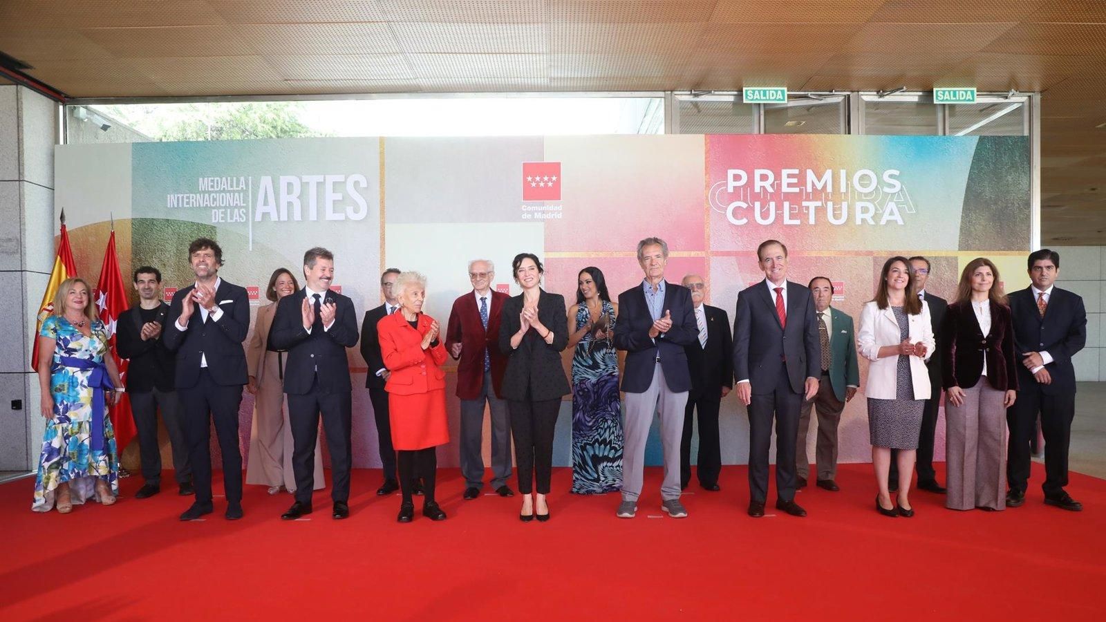 El Dúo Dinámico y Vargas Llosa, protagonistas de los XXIII Premios de Cultura de la Comunidad