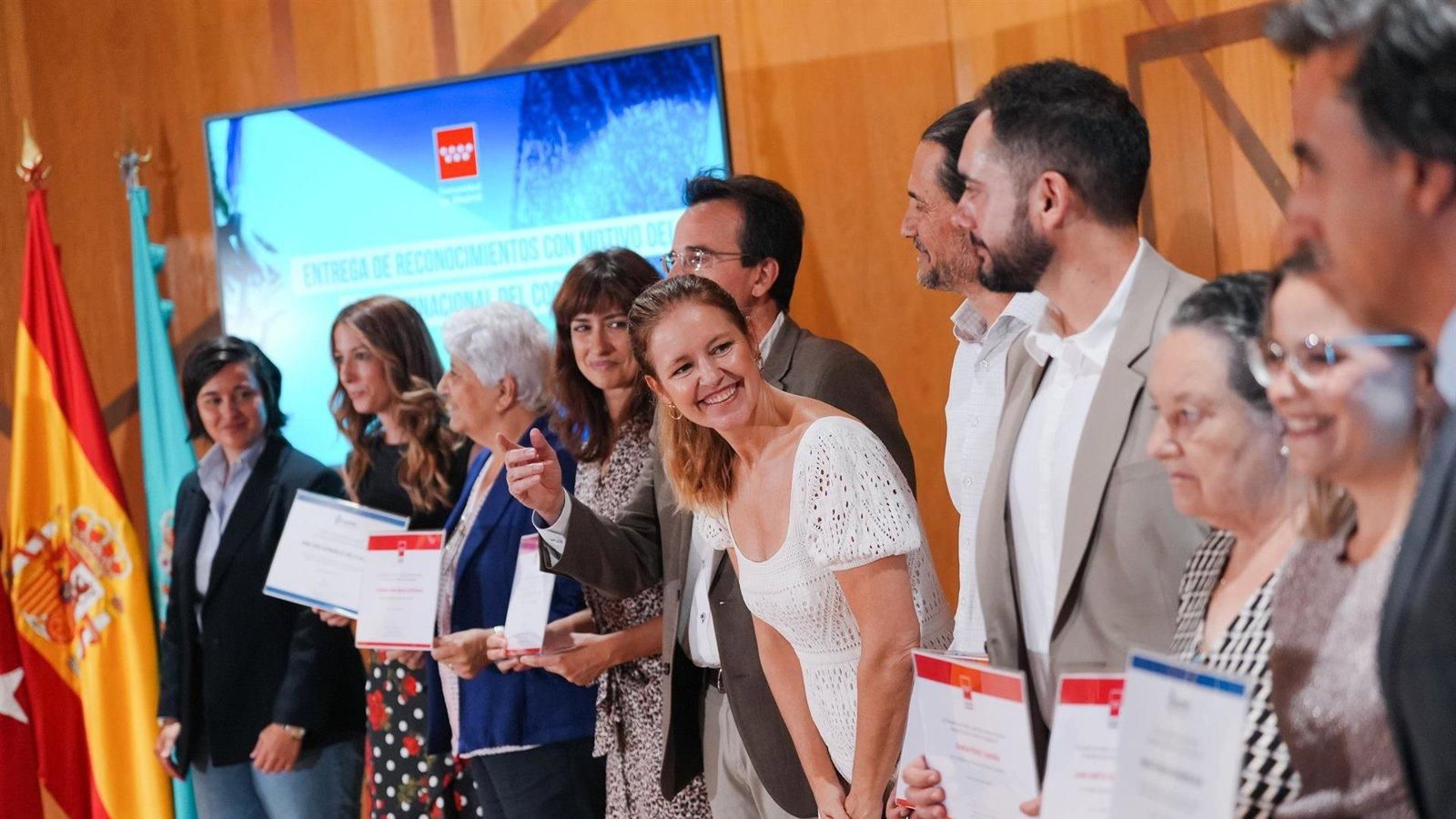 La Comunidad de Madrid reconoce a cinco cooperantes por su labor sanitaria y humanitaria en países con menos recursos