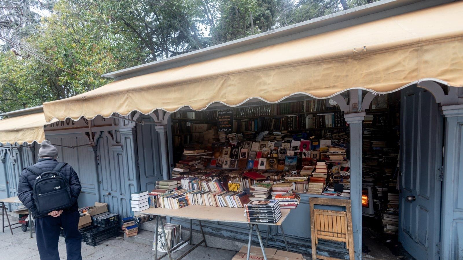 La Junta de Retiro recibe 19 ofertas para gestionar cuatro casetas de la Cuesta de Moyano