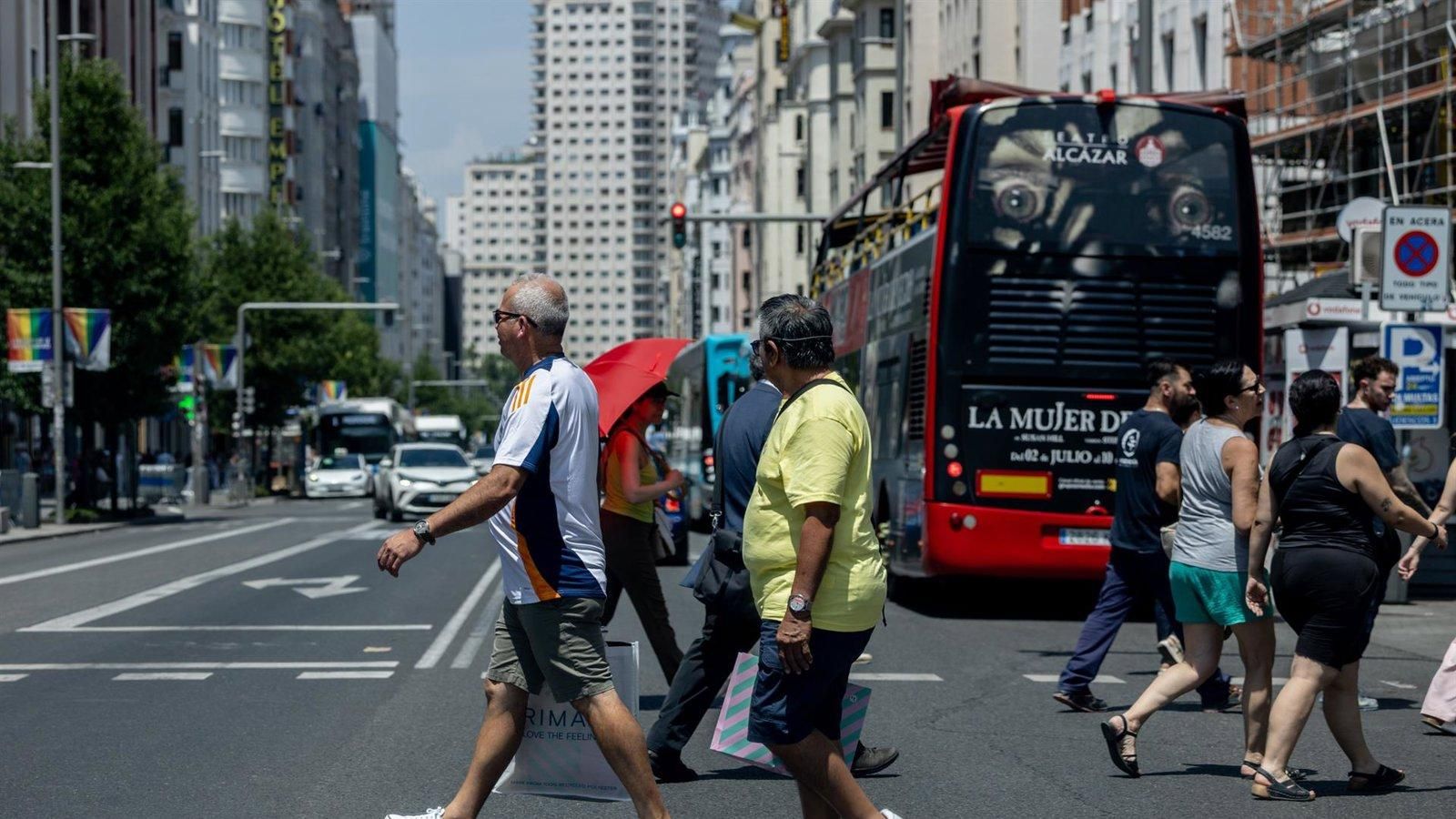 Madrid roza los 720.000 turistas internacionales en julio pese al leve descenso de visitas