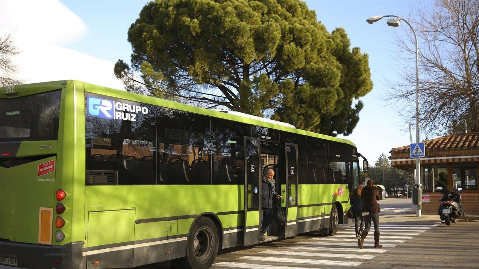 Las Rozas impulsa la seguridad vial con charlas y una app para repartidores