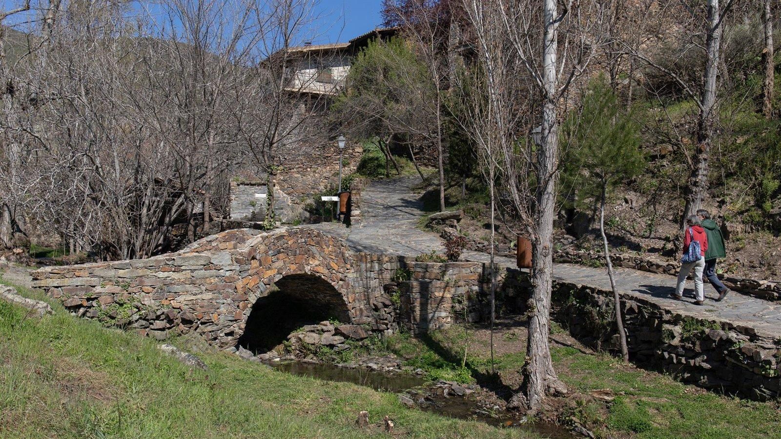 El Gobierno regional impulsará el turismo rural con historias de mayores en Las Vegas y La Alcarria