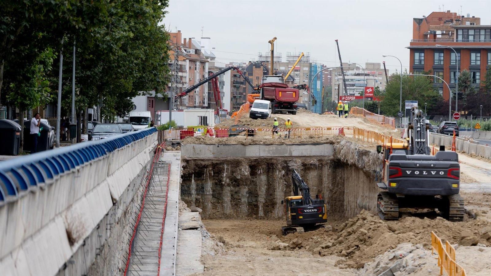 El Ayuntamiento confirma que las obras de soterramiento de la A-5 avanzan según lo previsto