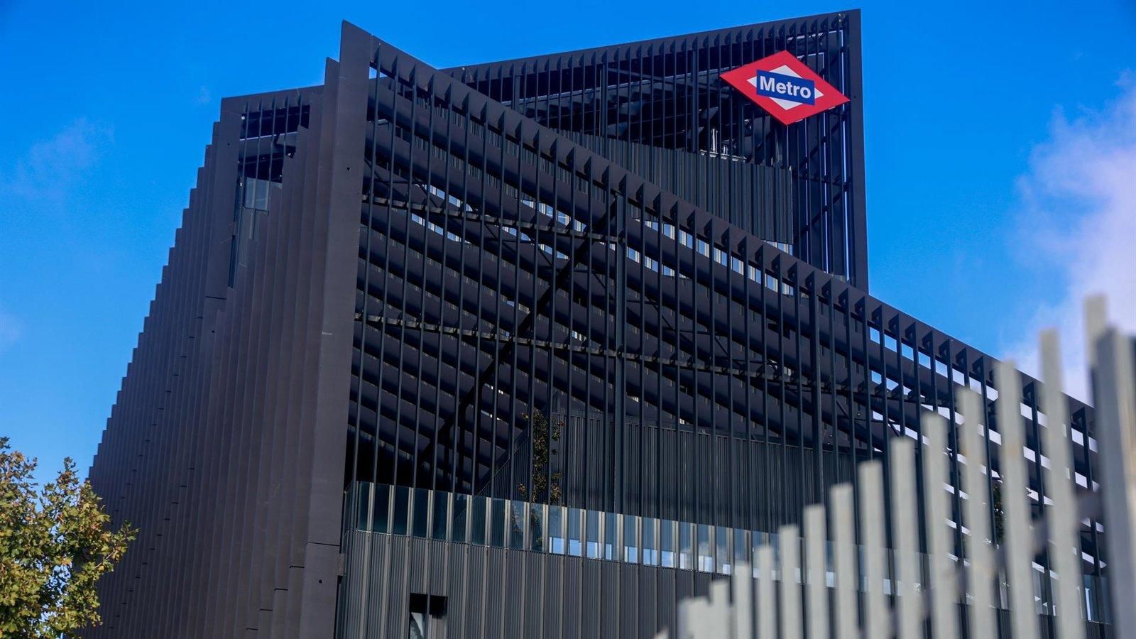 Metro incorpora más equipos caninos para proteger sus recintos estratégicos