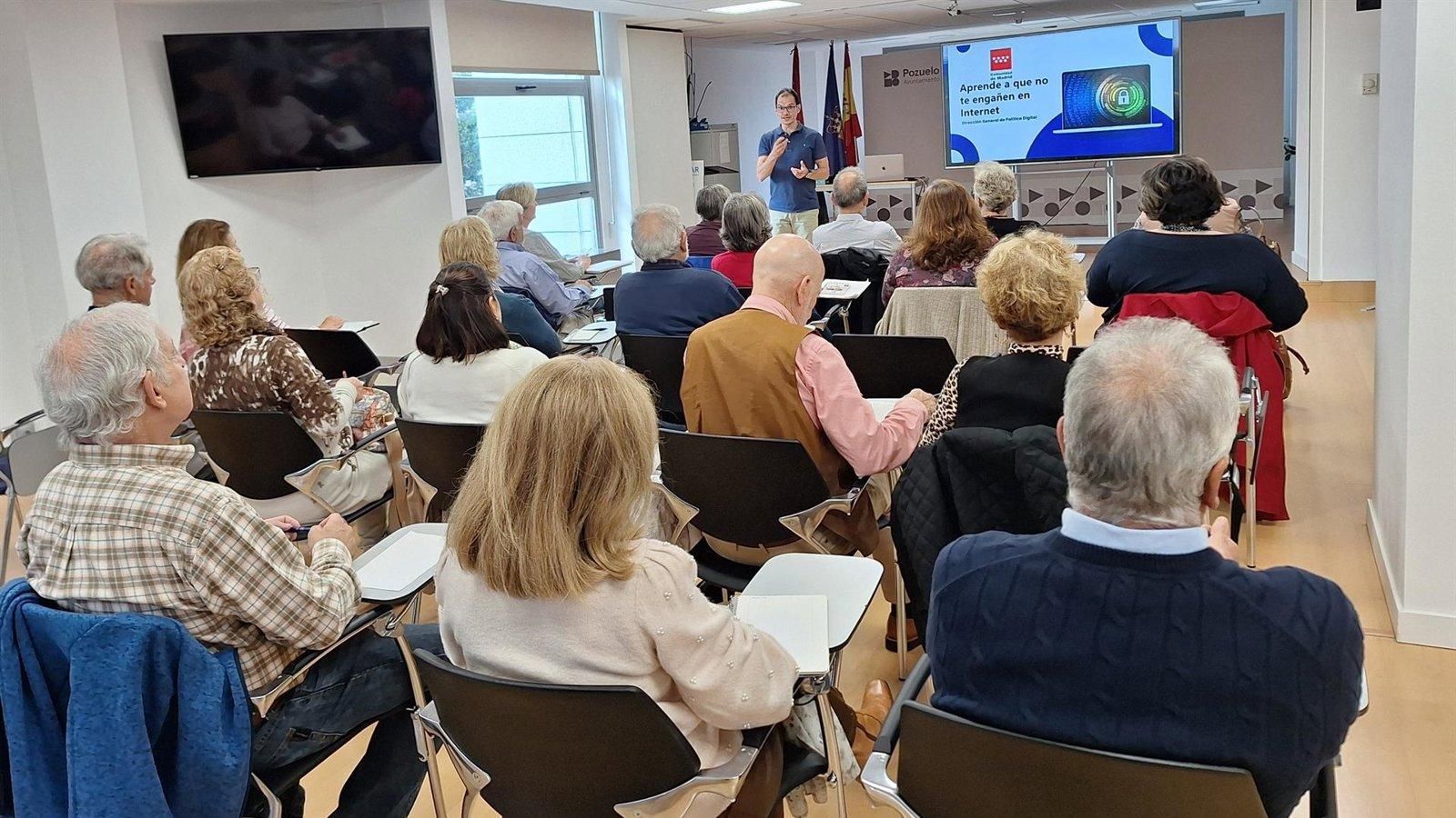 Pozuelo de Alarcón impulsa la formación en competencias digitales