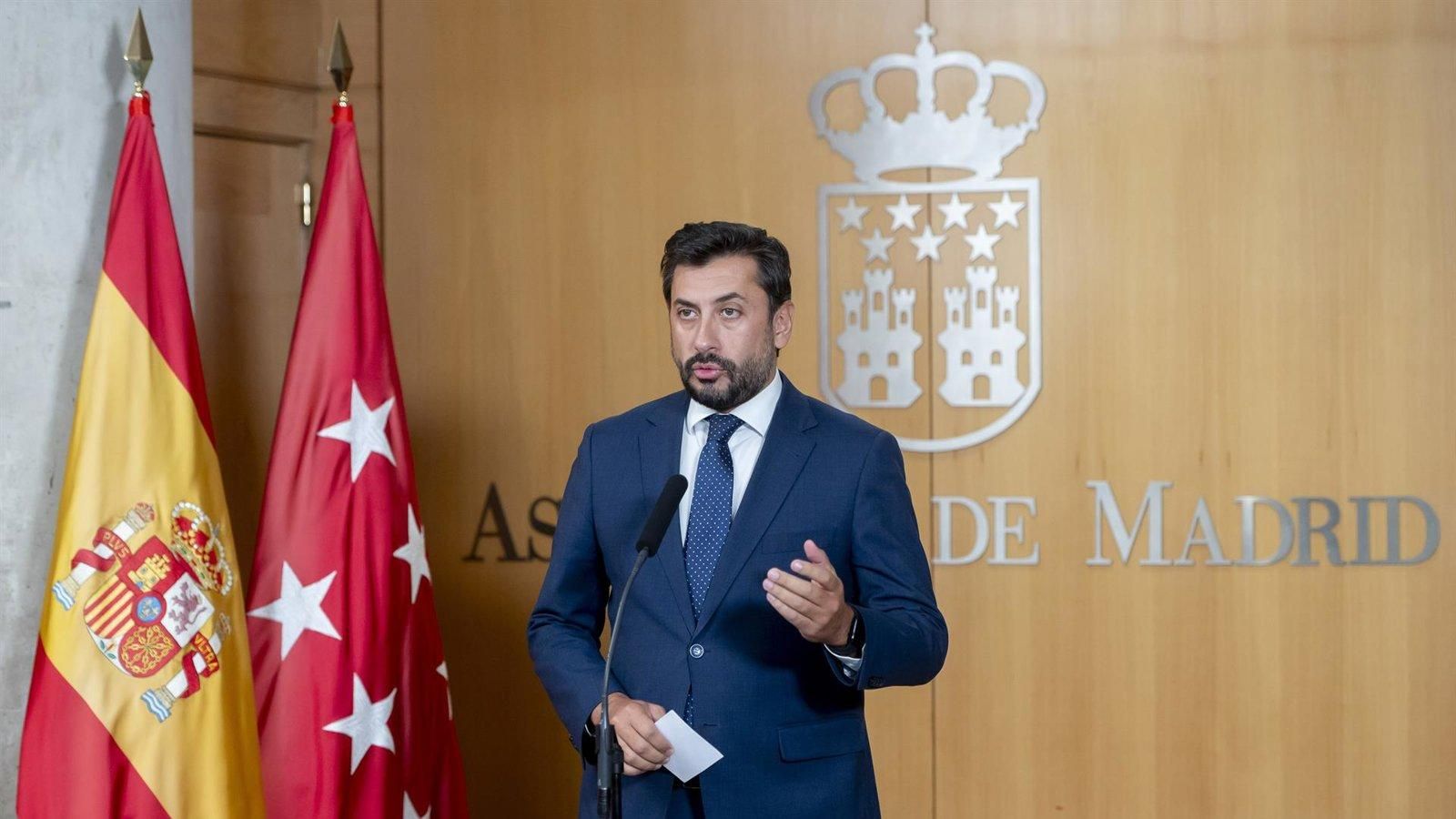 El PP de Madrid asegura que las becas comedor llegan a todos los que cumplen requisitos