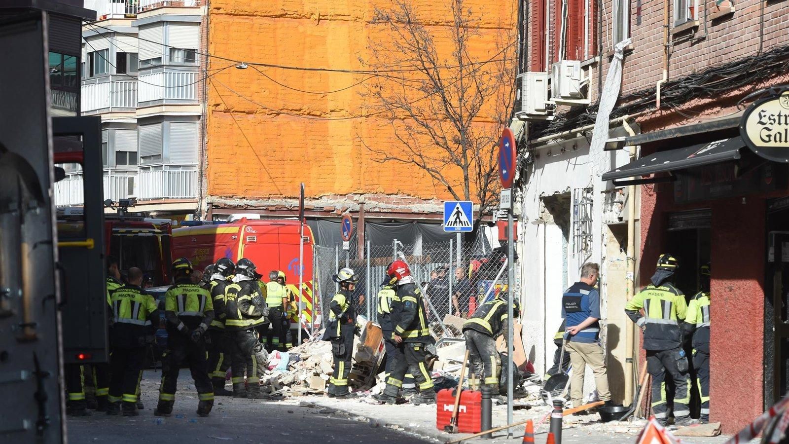 Hallado el cuerpo de un hombre tras la explosión en un bar de Puente de Vallecas