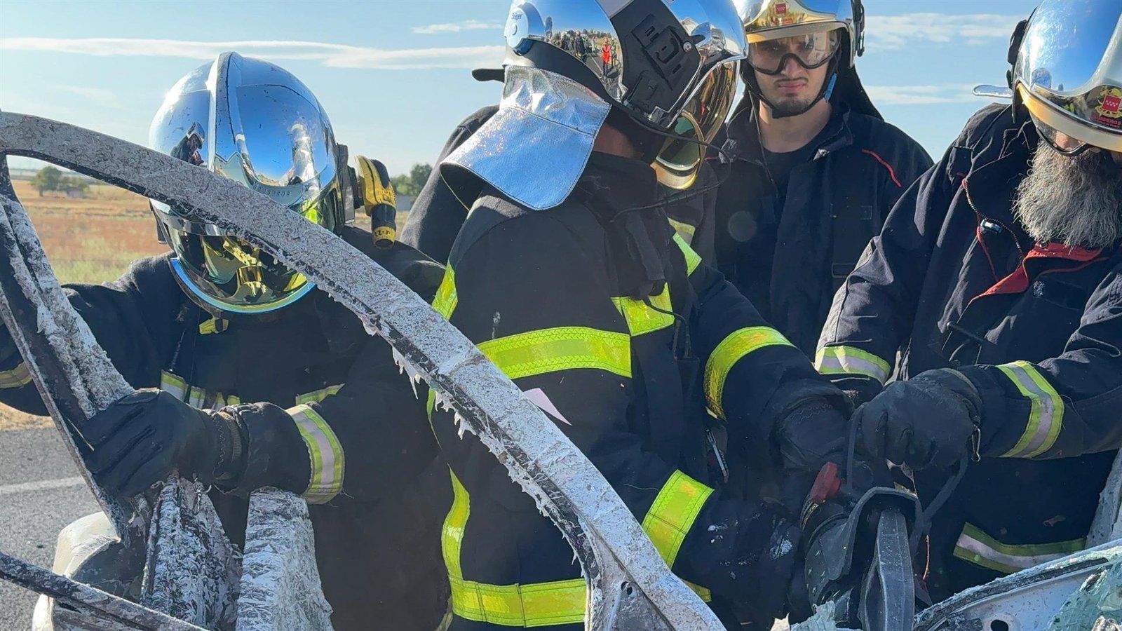 Fallece el conductor de una furgoneta en un accidente con un camión en Parla