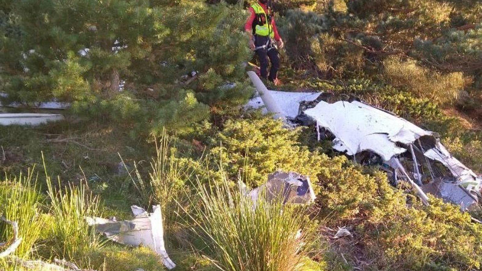 Fallece un piloto en la ladera segoviana tras un accidente aéreo en Peñalara