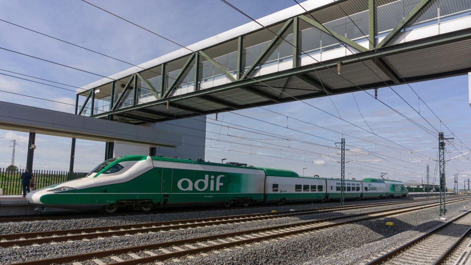 Una caída de los servidores de Adif paraliza la alta velocidad en Madrid